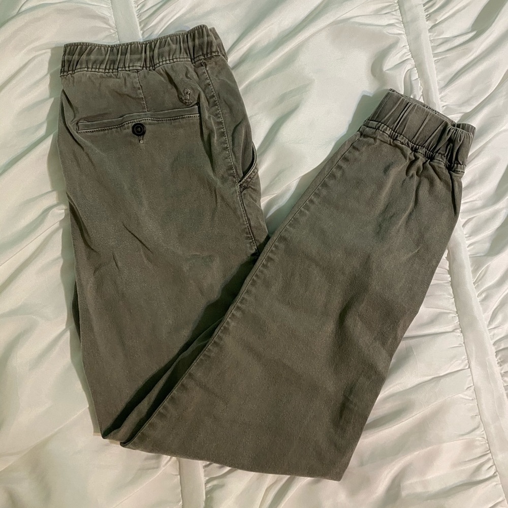 American Eagle joggers